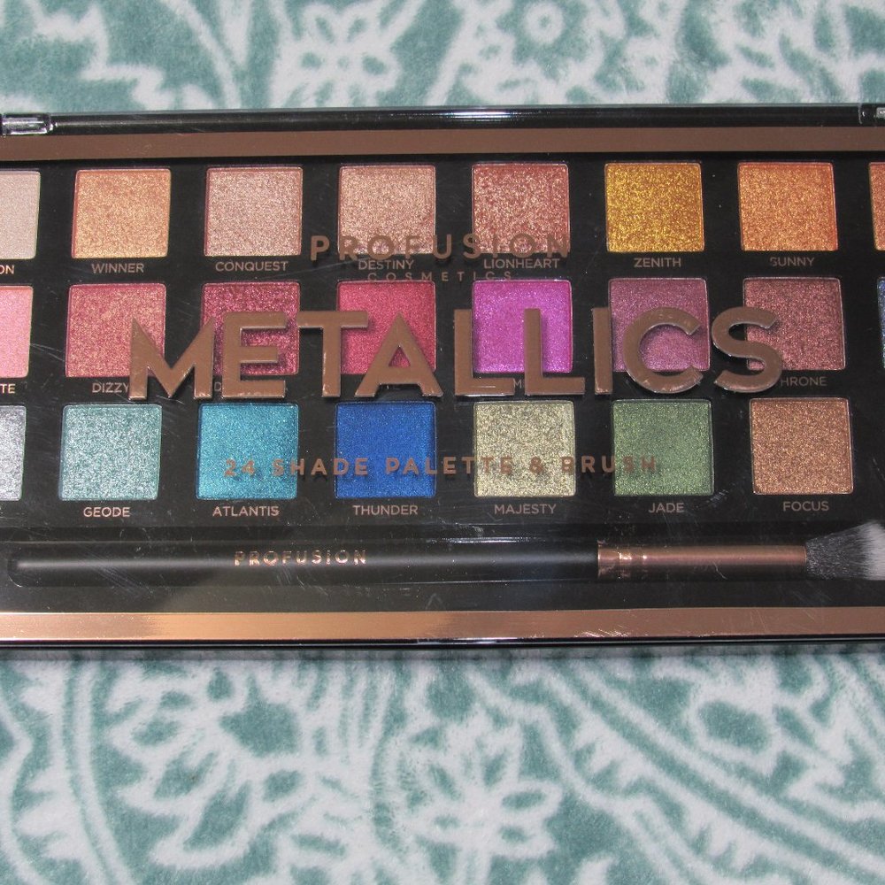 Profusion Cosmetics eyeshadow